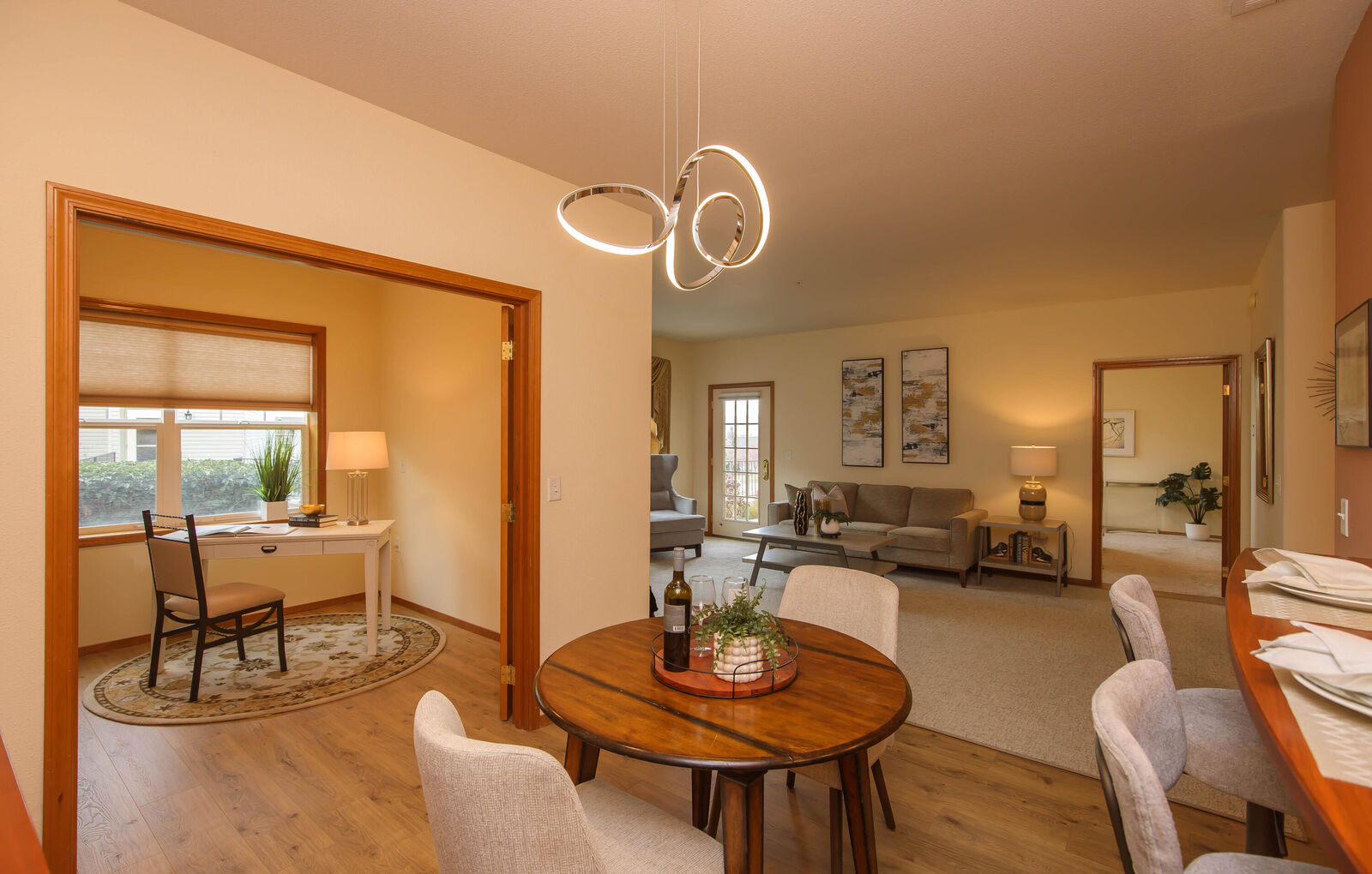 Property Photo: 967 Golden Aspen Place OR 97520