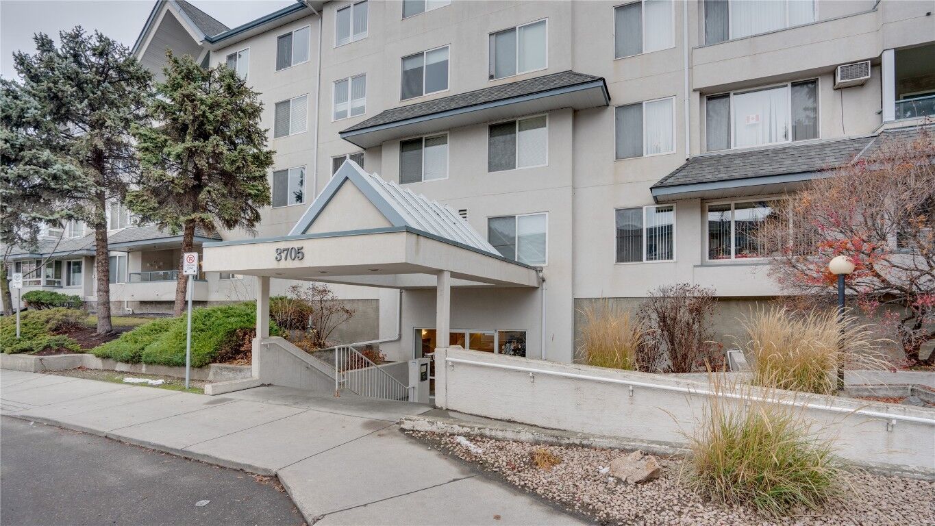 Property Photo: 3705 30 Avenue 104 BC V1T 2E7