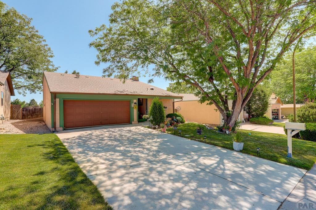 Property Photo:  27 Terrace Dr  CO 81001 