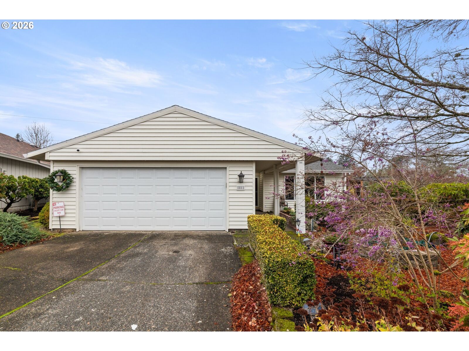 Property Photo:  1811 NE 149th Ave  OR 97230 