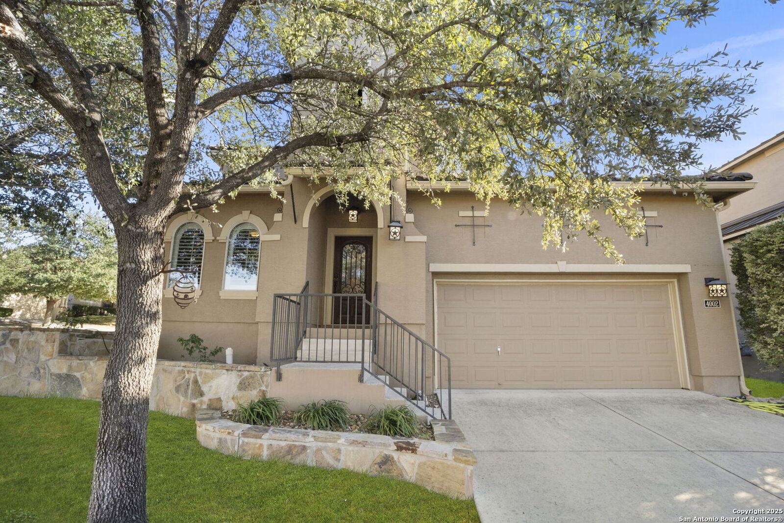 Property Photo:  4002 Calle De Cobre  TX 78257 