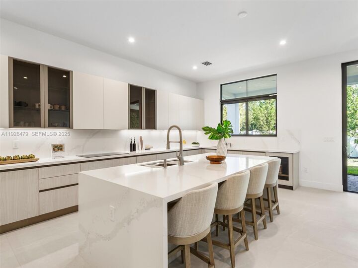 Property Photo: 7285 SW 72nd Ter FL 33143