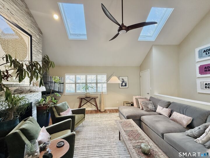 Property Photo:  2289 Bedford Street H13  CT 06905 