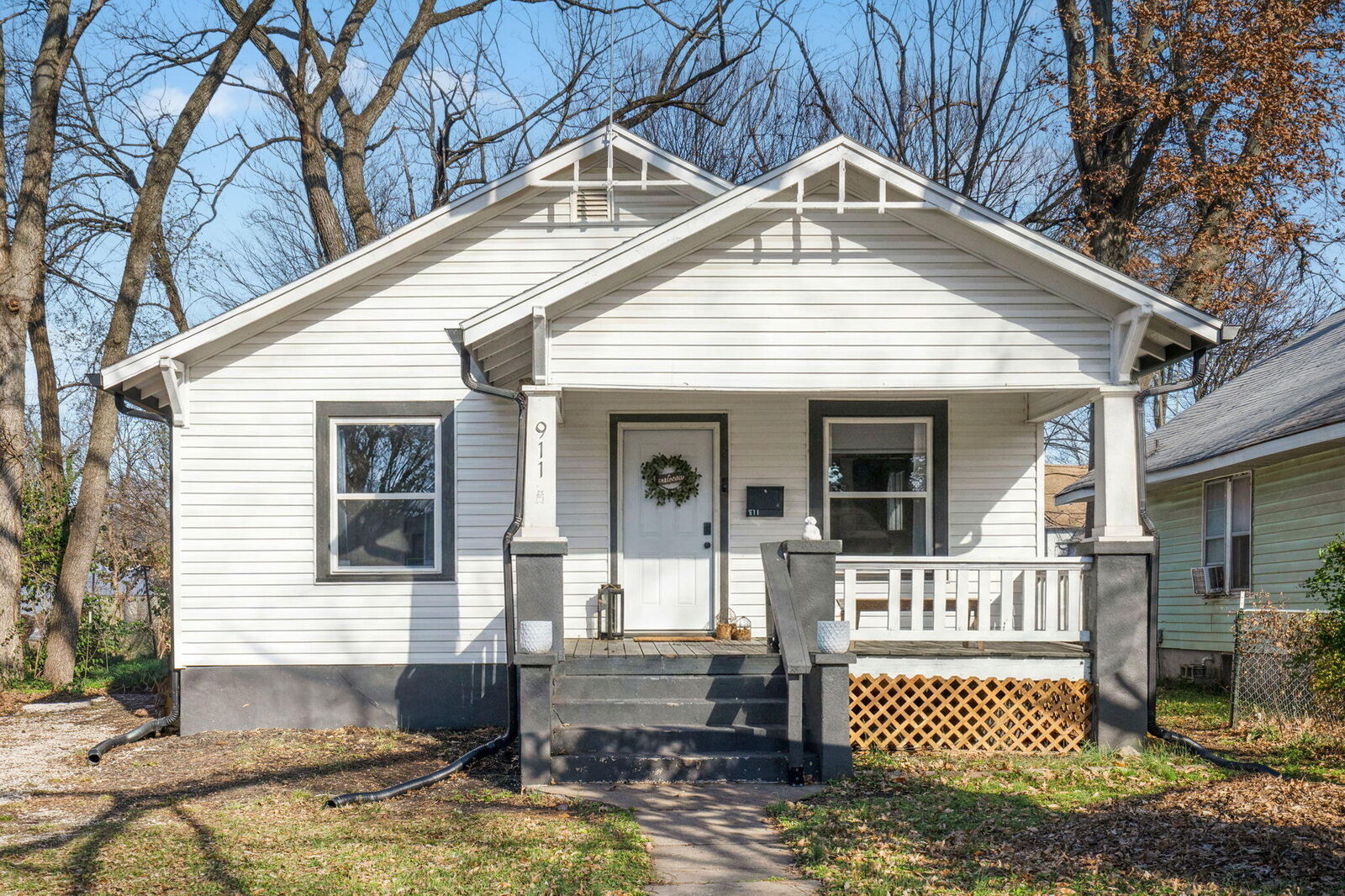 Property Photo:  911 W Scott Street  MO 65802 