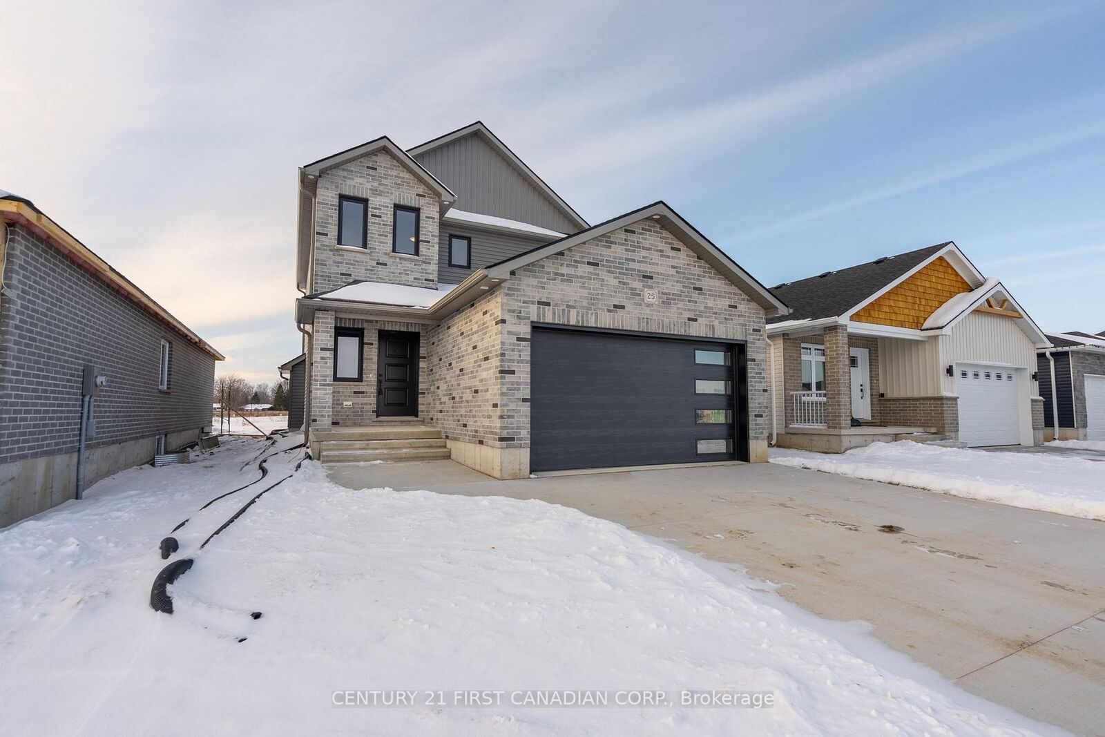 Property Photo:  25 Sheldabren Street  ON N0M 1A0 