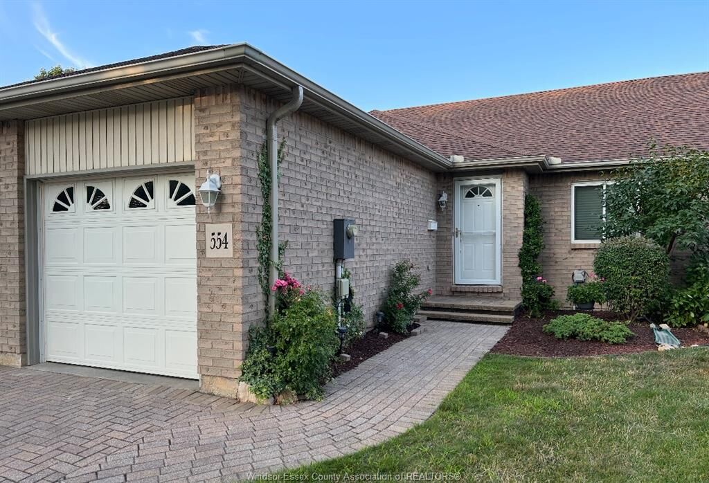 Property Photo: 554 Rodfam Drive ON N9G 2W1