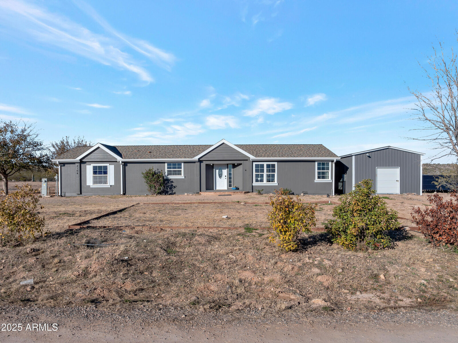 Property Photo: 2164 E Liberty Trail AZ 86335