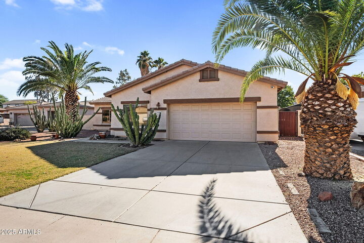 Property Photo:  21279 E Twin Acres Drive  AZ 85142 