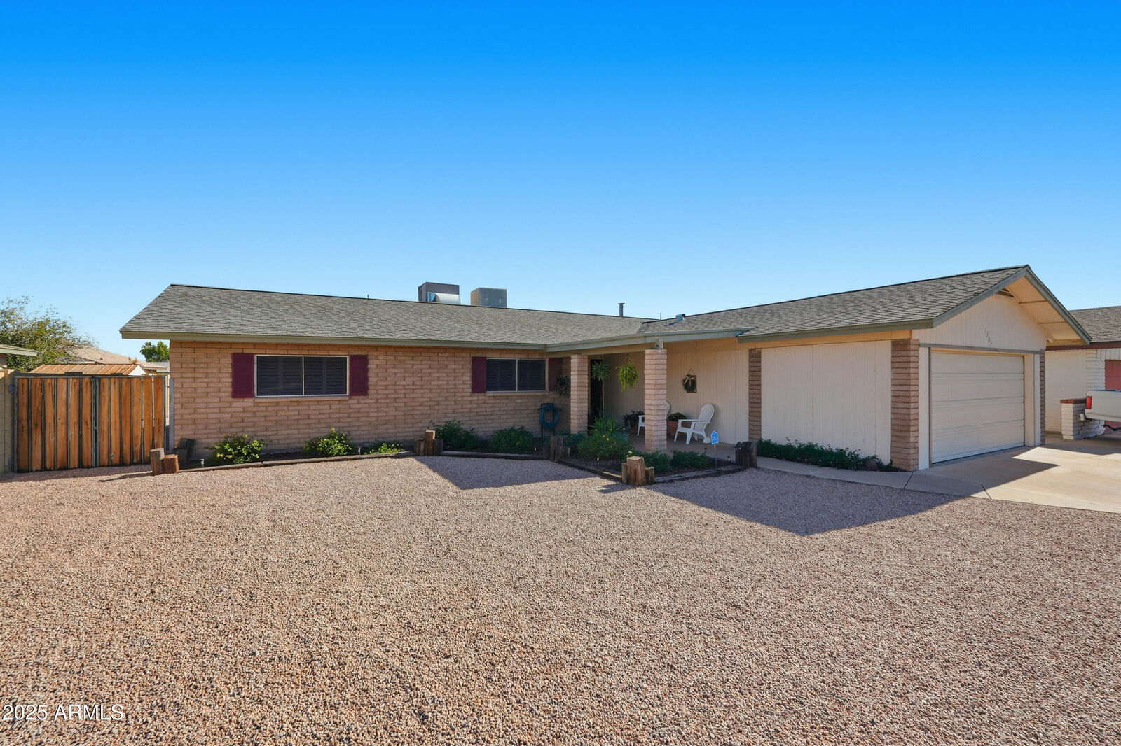 Property Photo: 7307 N 46th Circle AZ 85301