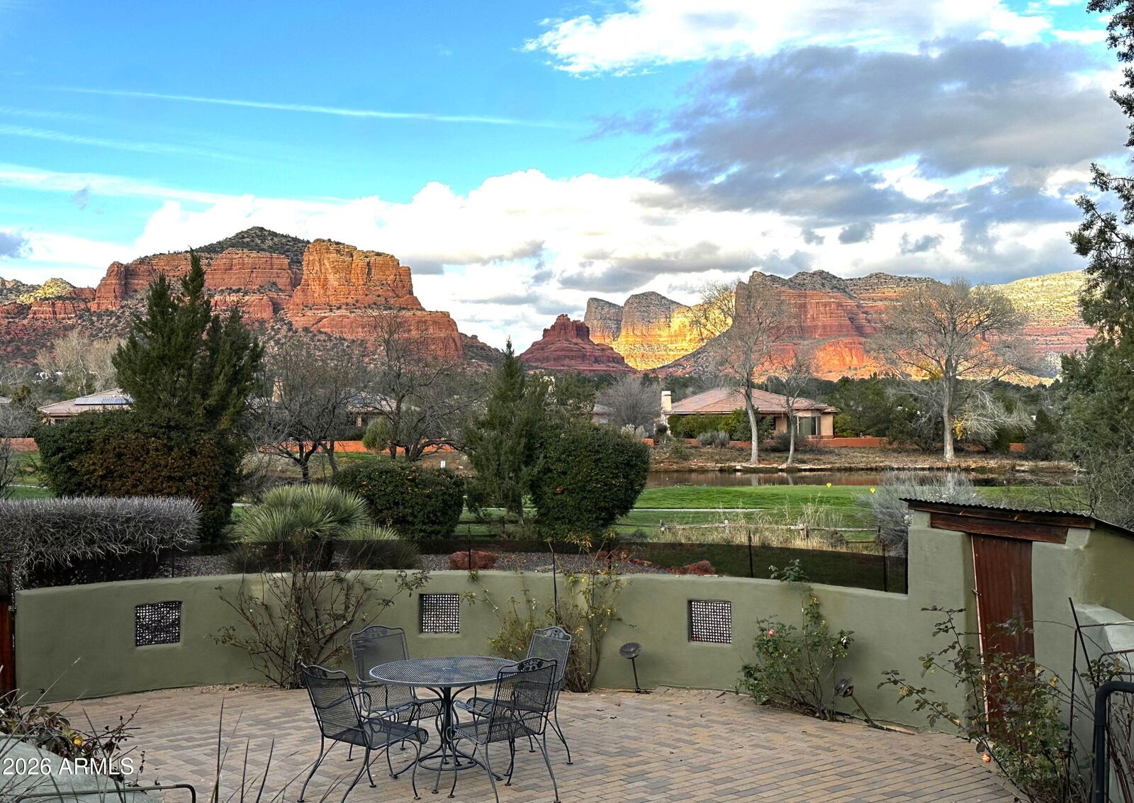 Property Photo:  65 Saddlehorn Court  AZ 86351 
