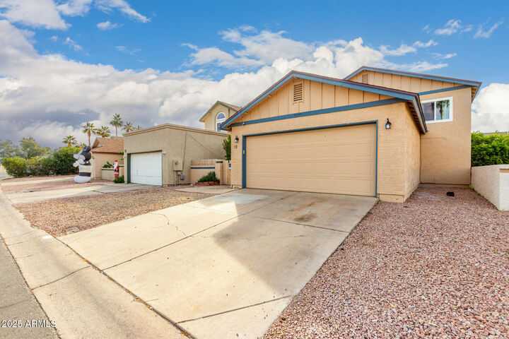 Property Photo:  921 S Val Vista Drive 11  AZ 85204 