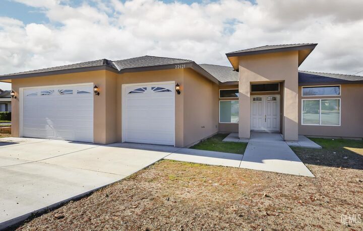 Property Photo:  22621 Pam Court  CA 93561 