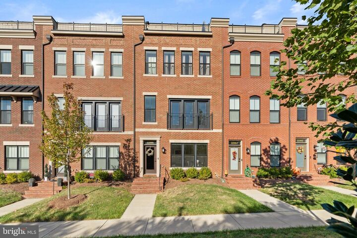 Property Photo: 22966 Cabral Terrace VA 20148