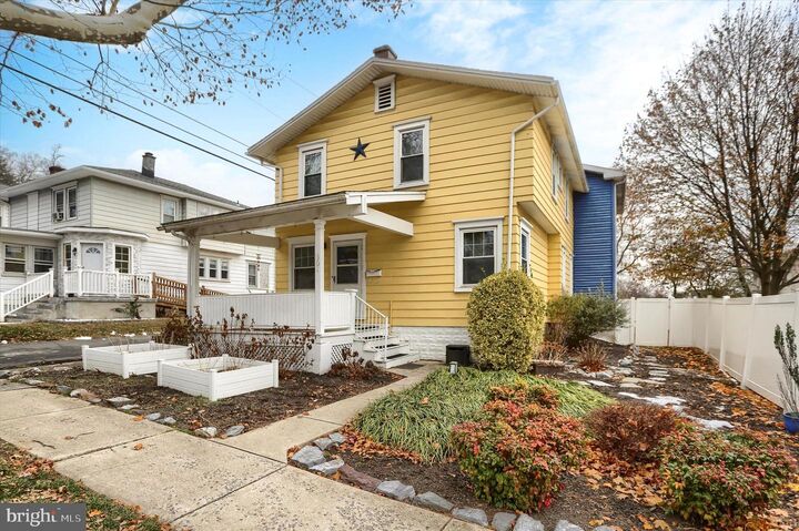 Property Photo: 301 Swan Street PA 17111