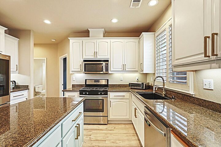 Property Photo:  202 Bullion Hill Drive  CA 95252 