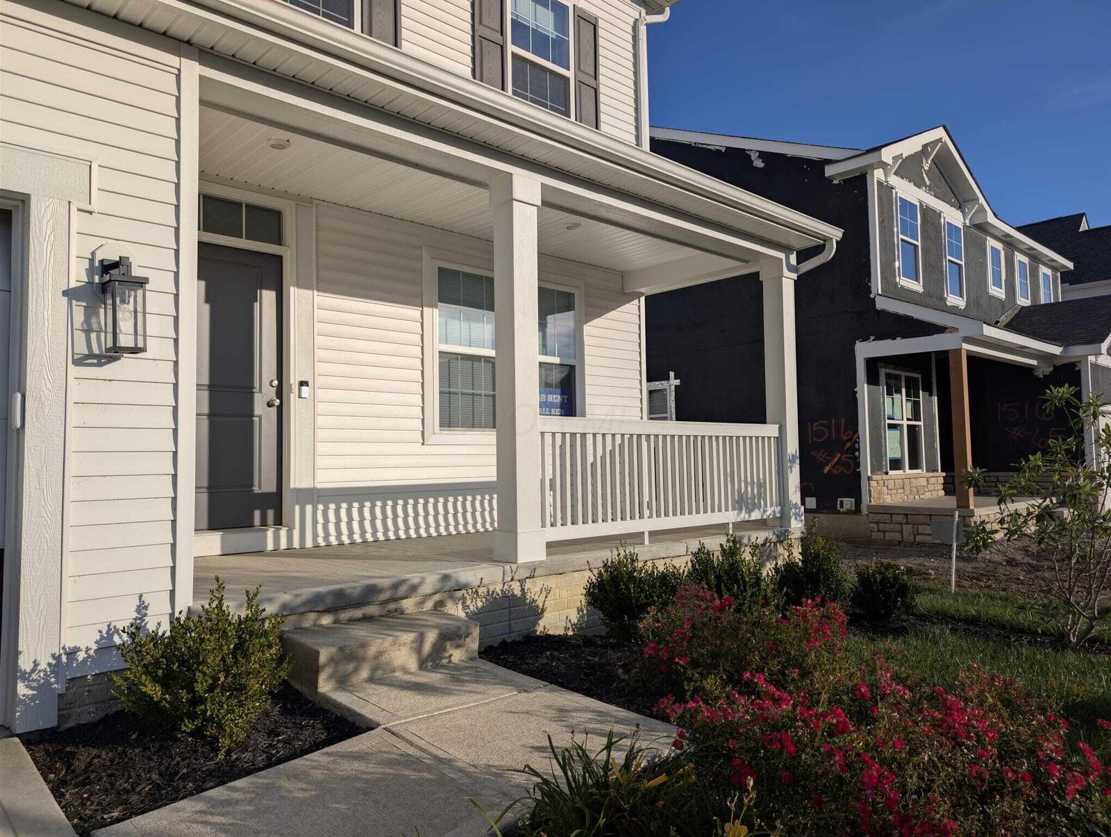 Property Photo: 1524 Raley Way OH 43228