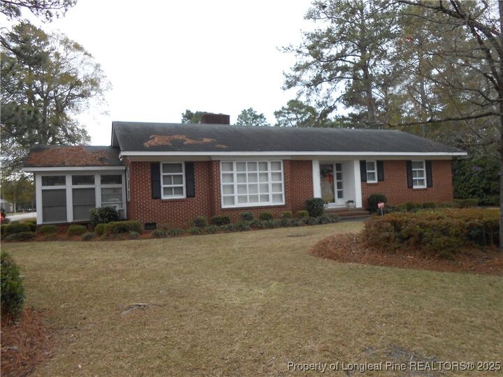 Property Photo: 601 W 26th Street NC 28358
