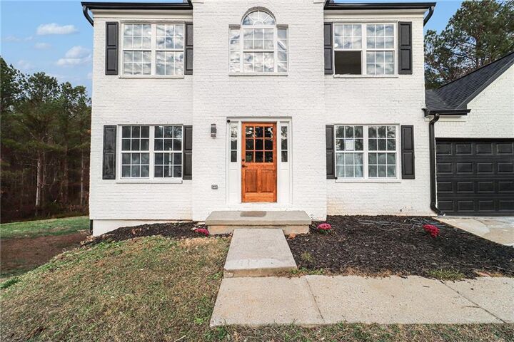 Property Photo: 2355 Burdett Ridge Drive GA 30349