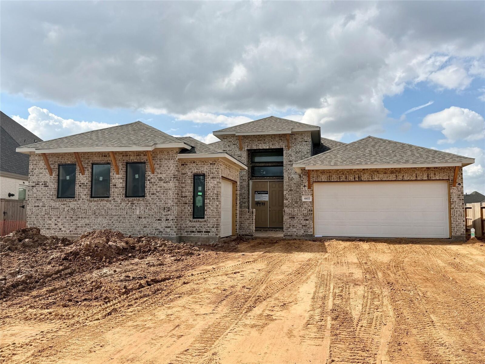 Property Photo:  4411 Driftrose Road  TX 77441 
