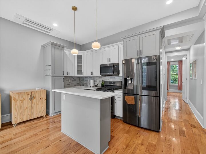 Property Photo:  70 Sherman Pl 2  NJ 07307 