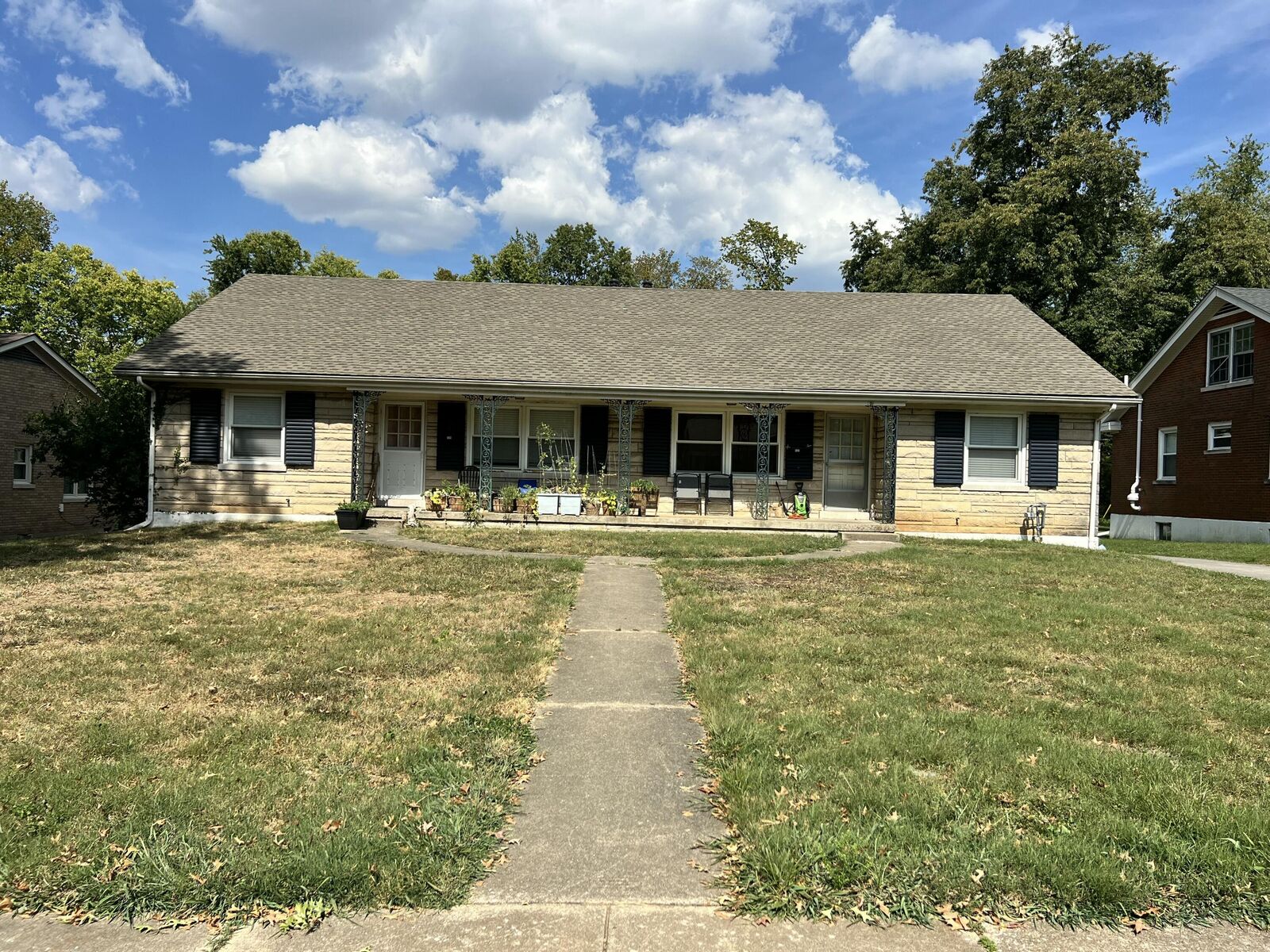 Property Photo:  125-127 Greenbriar Road  KY 40503 