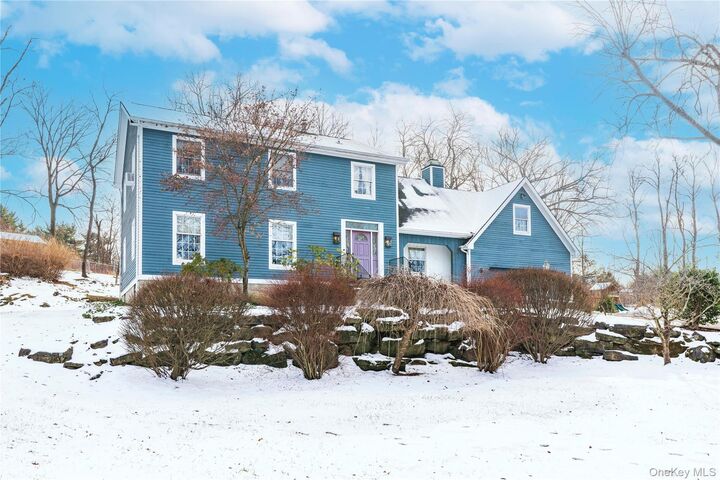 Property Photo:  6 Coach Lantern Drive  NY 12533 