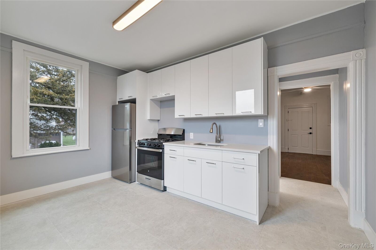 Property Photo:  1 Elizabeth Place 1F  NY 10960 