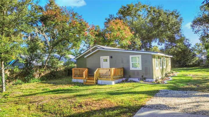 Property Photo: 14348 Graham Street FL 33523