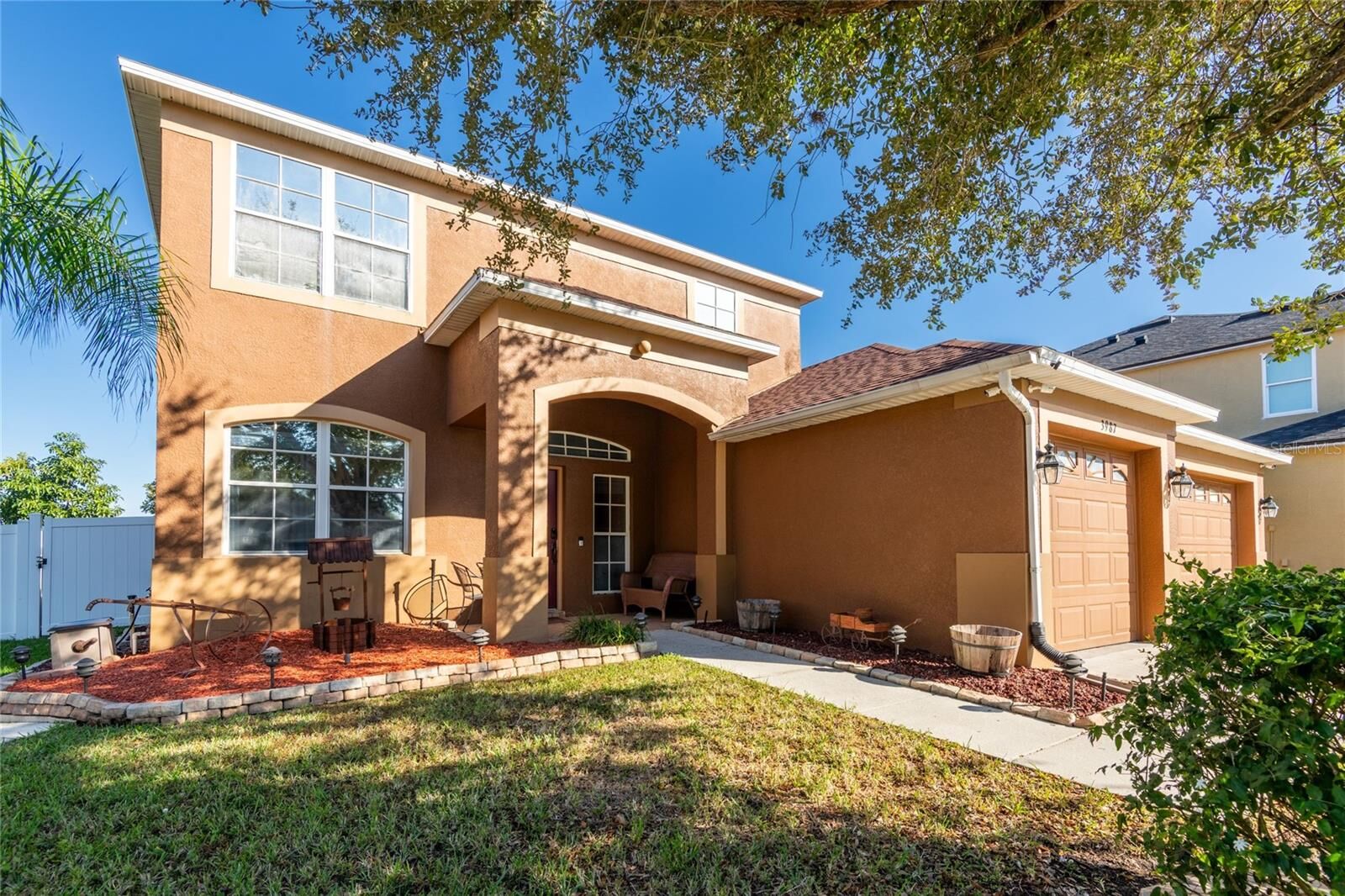 Property Photo: 3987 Ashworth Place FL 33810