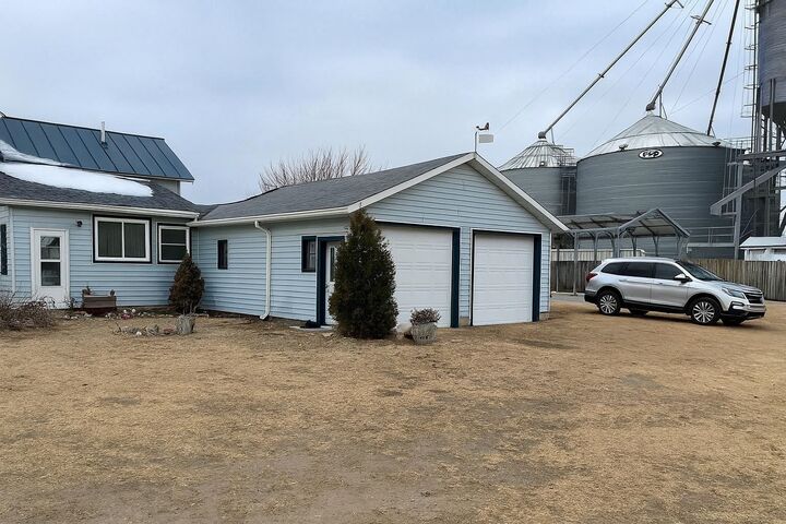 Property Photo: 1324 Townline 14 Road MI 48611