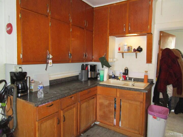 Property Photo:  1309 N 1st Avenue  MI 49829 