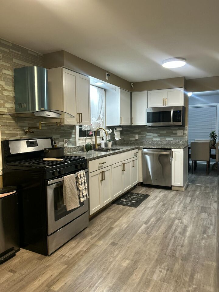 Property Photo:  2521 Geele Ave  WI 53083 