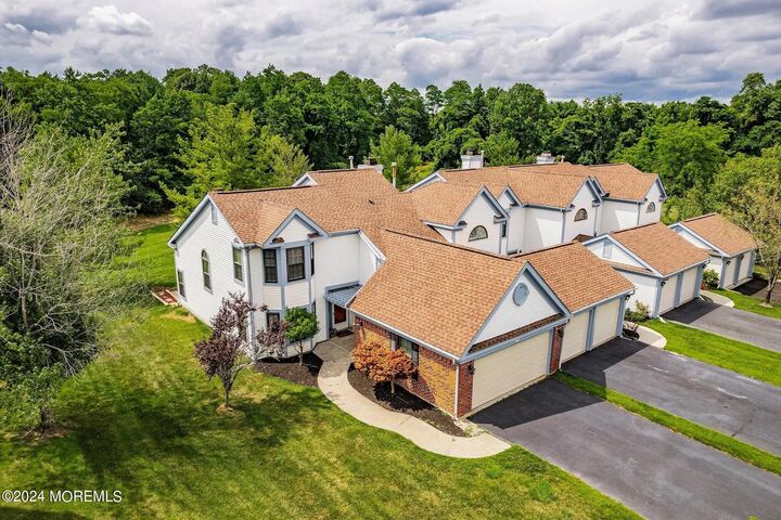 Property Photo:  73 Old Orchard Lane 1504  NJ 07712 