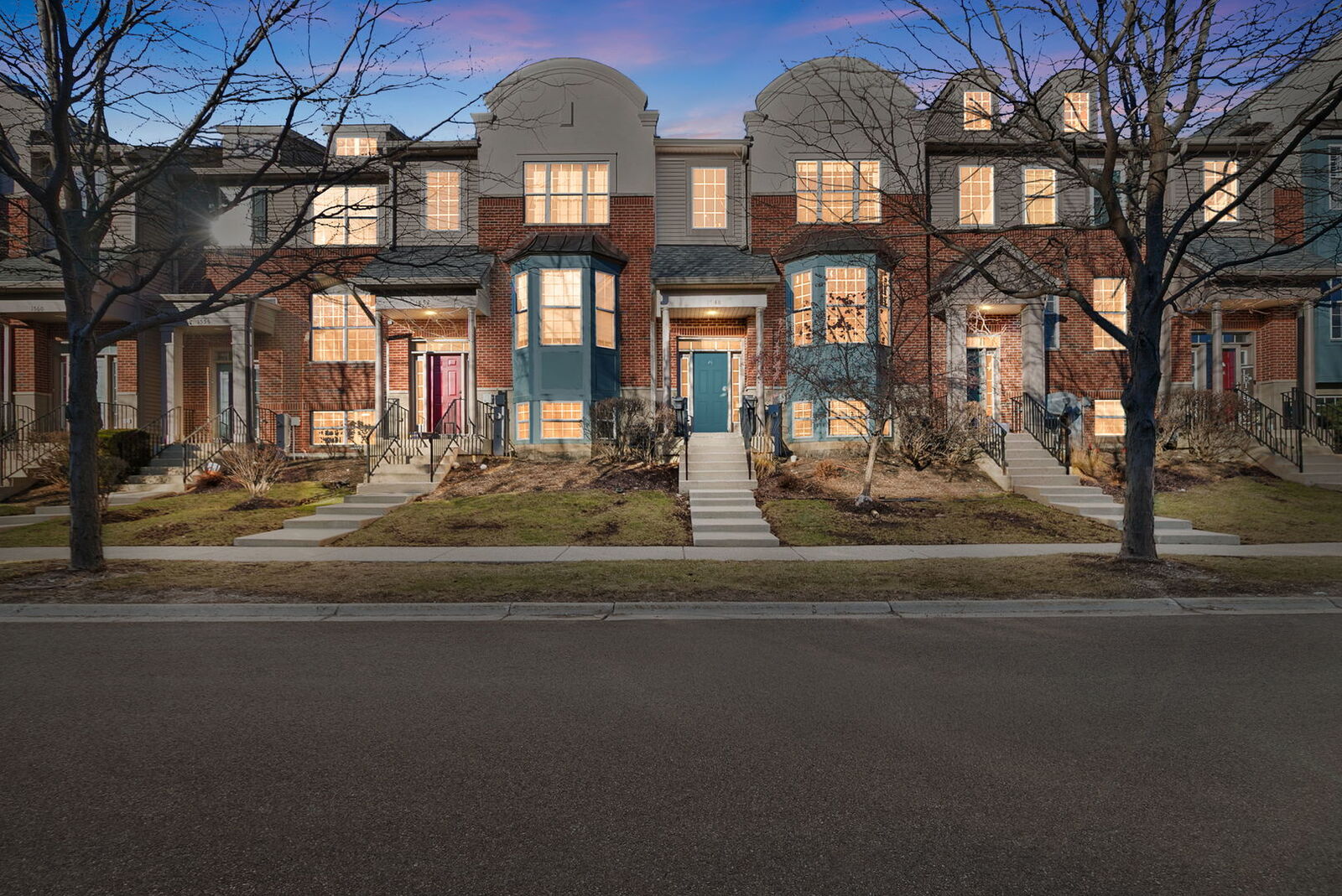 Property Photo:  1548 Station Park Drive  IL 60030 