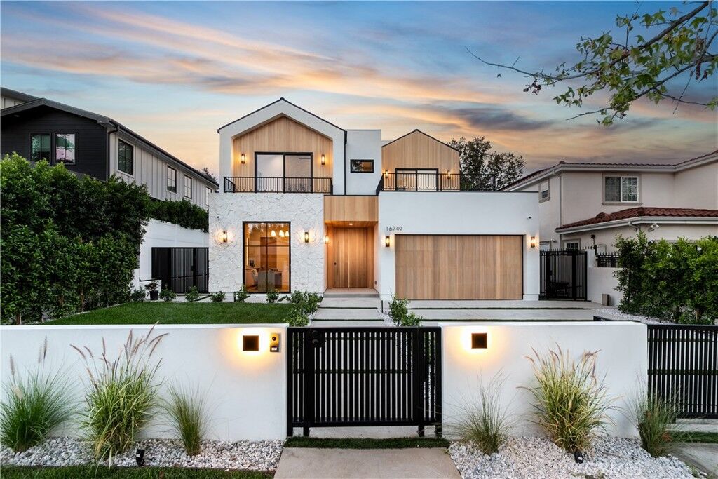 Property Photo:  16749 Addison  CA 91436 