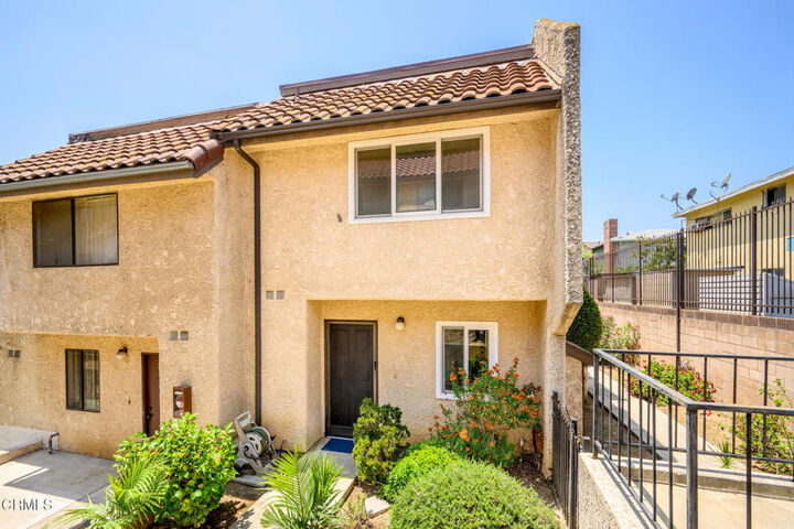 Property Photo:  5036 E Echo Street 37  CA 90042 