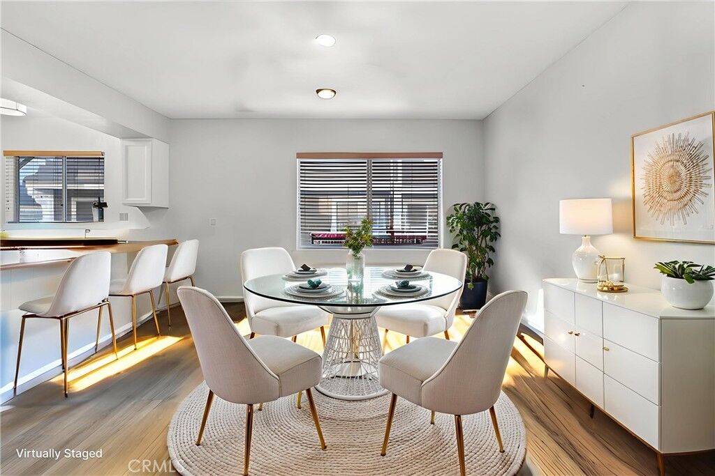 Property Photo:  1929 Glenoaks 122  CA 91340 