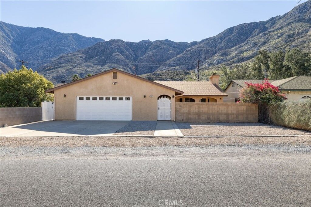 Property Photo:  51621 Riza  CA 92230 