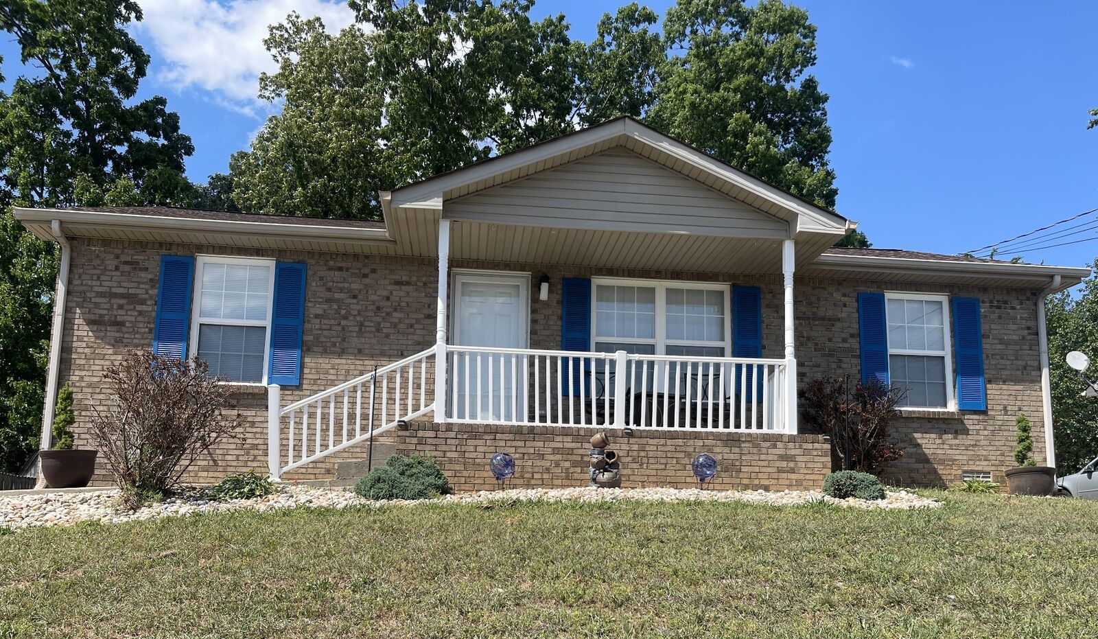 Property Photo: 345 Donna Dr TN 37042
