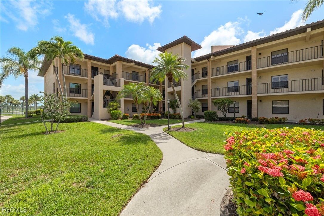 Property Photo:  12170 Kelly Sands Way 721  FL 33908 