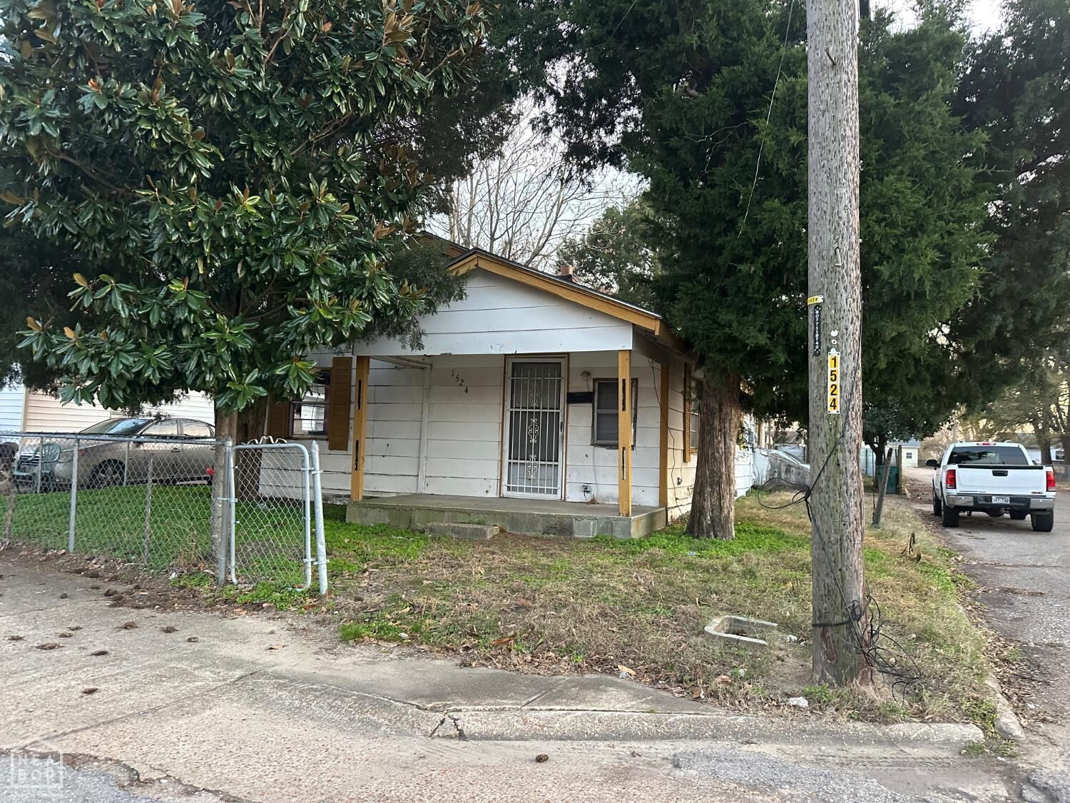 Property Photo:  1524 Stuart Street  AR 72315 