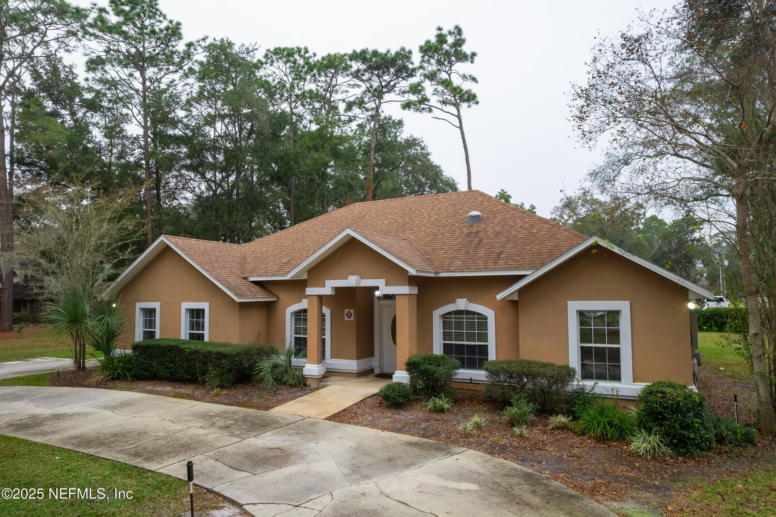 Property Photo: 164 Carole Road FL 32177