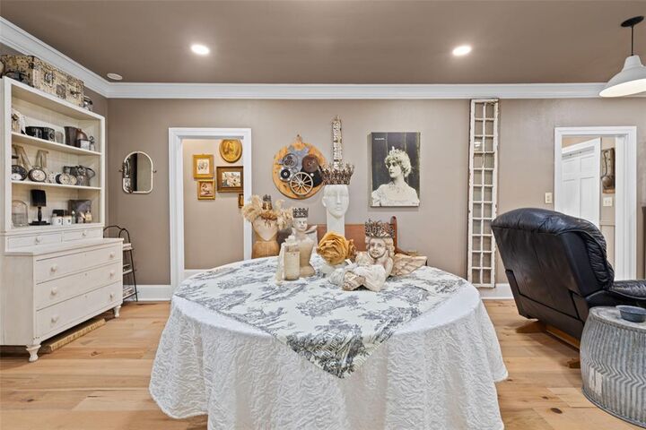 Property Photo:  918 N Montgomery Street  TX 75644 