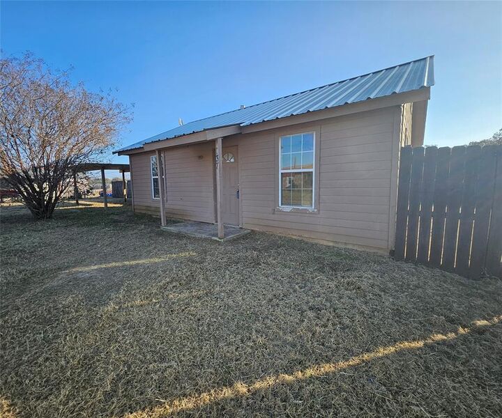 Property Photo: 137 Wesley Lane TX 76426