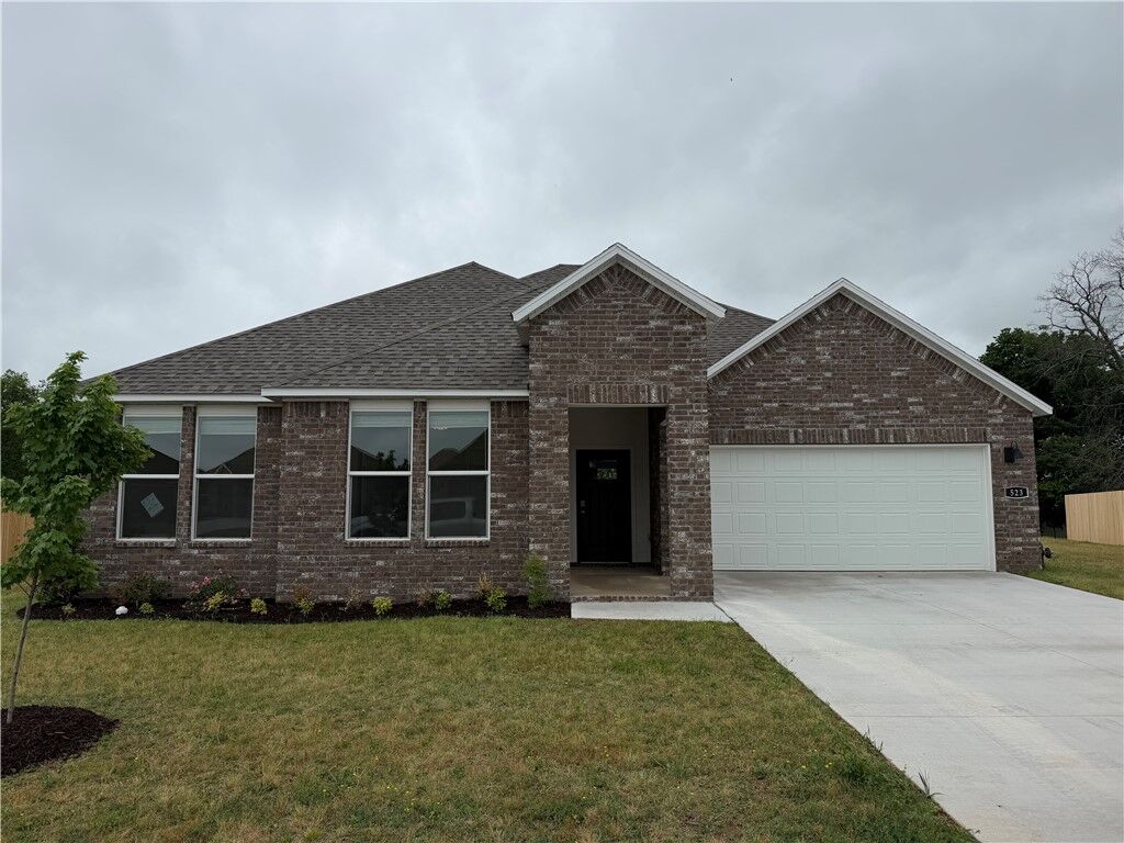 Property Photo:  523 W Canada Drive  AR 72730 