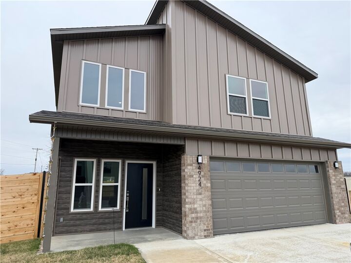 Property Photo:  4924 Weeping Willow Avenue  AR 72764 