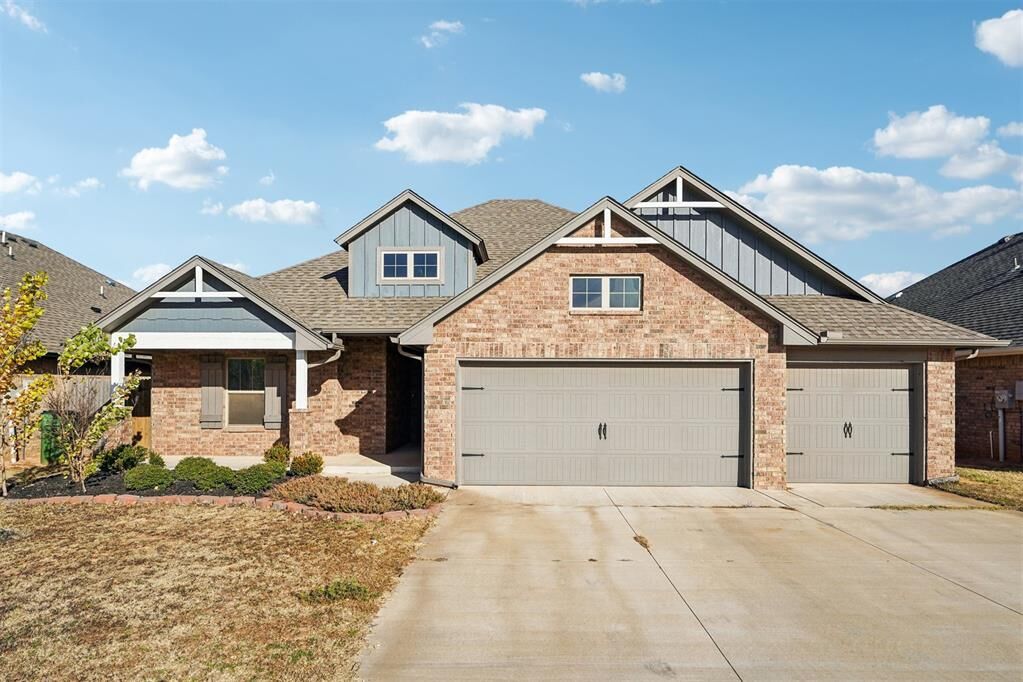 Property Photo: 9217 NW 91st Street OK 73099