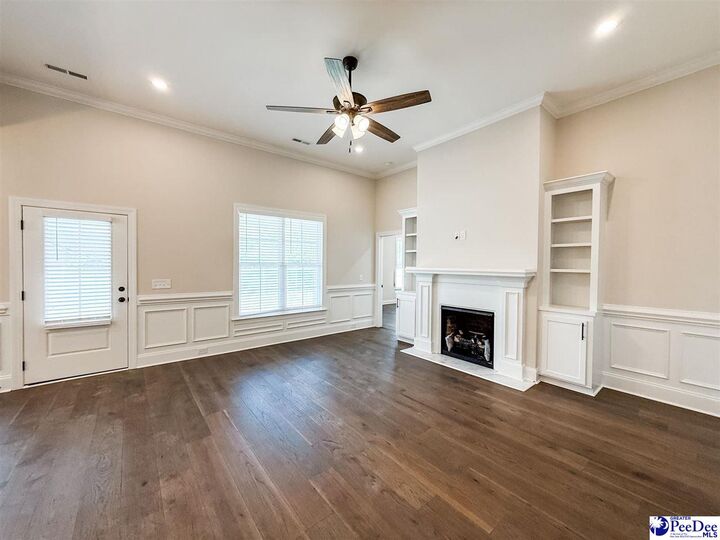 Property Photo:  926 Third Loop Rd  SC 29505 
