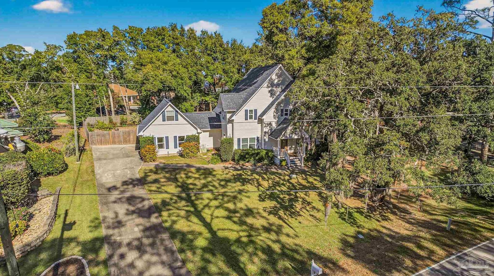 Property Photo:  16360 Innerarity Pt Rd  FL 32507 