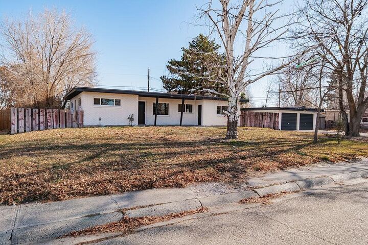 Property Photo:  165 Horrocks  ID 83221 